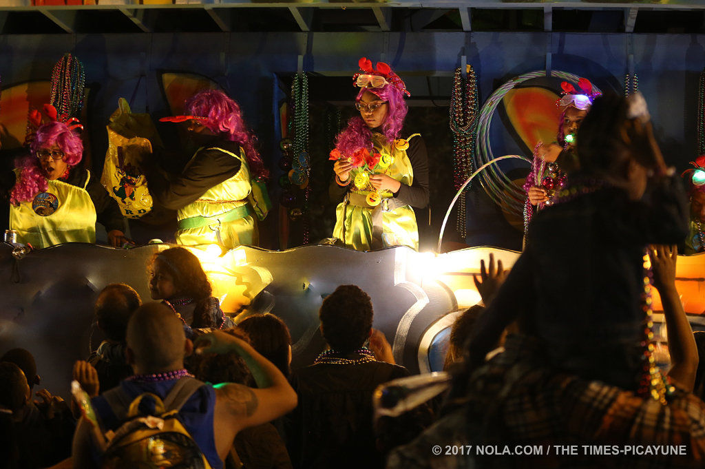 Krewe of Athena 2017 rolls down Metairie route: See photos